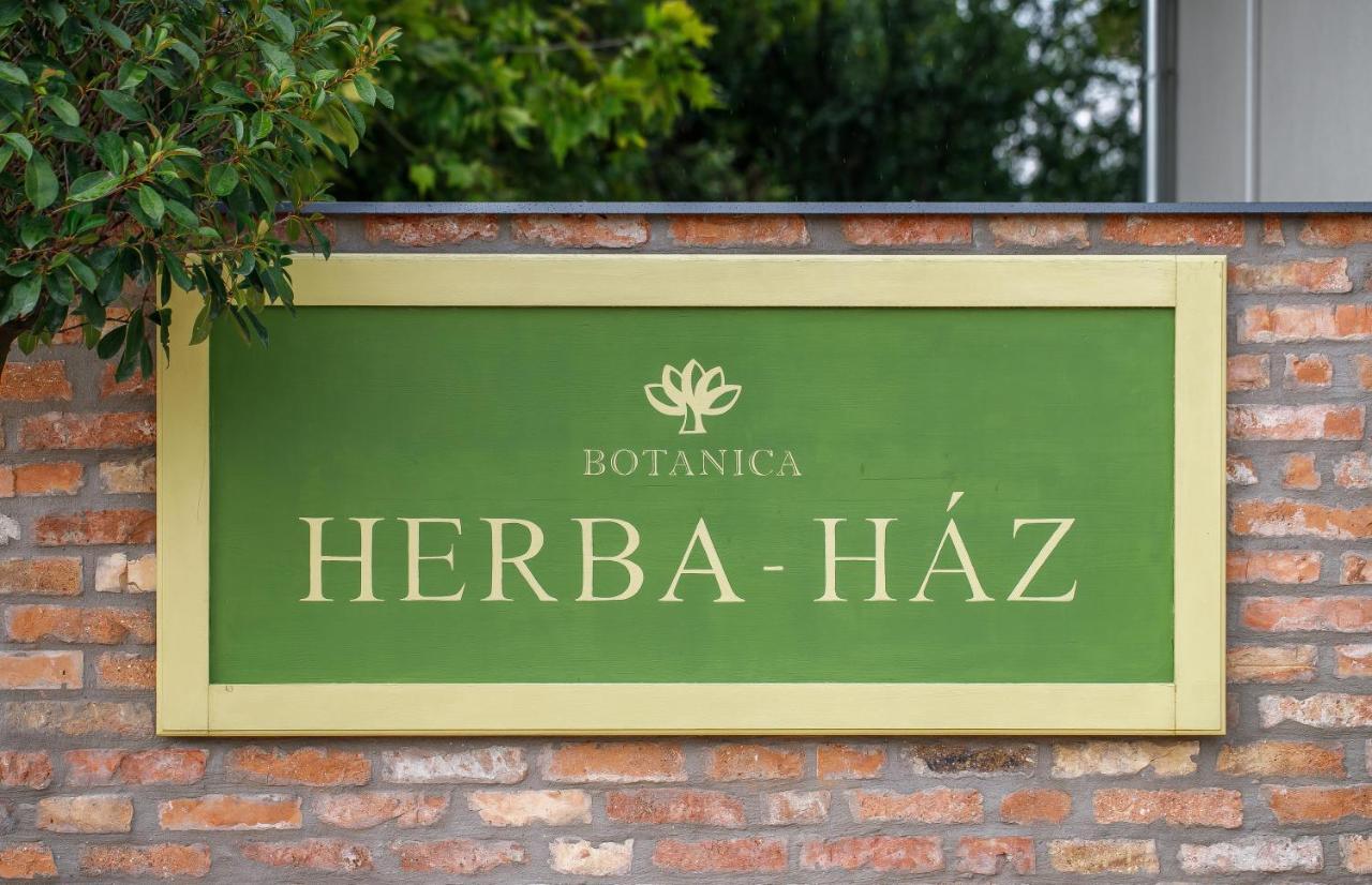 Danszentmiklos Herba-Haz Bed & Breakfast エクステリア 写真